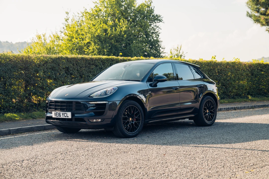 2016 Porsche Macan GTS - Image 17 of 31