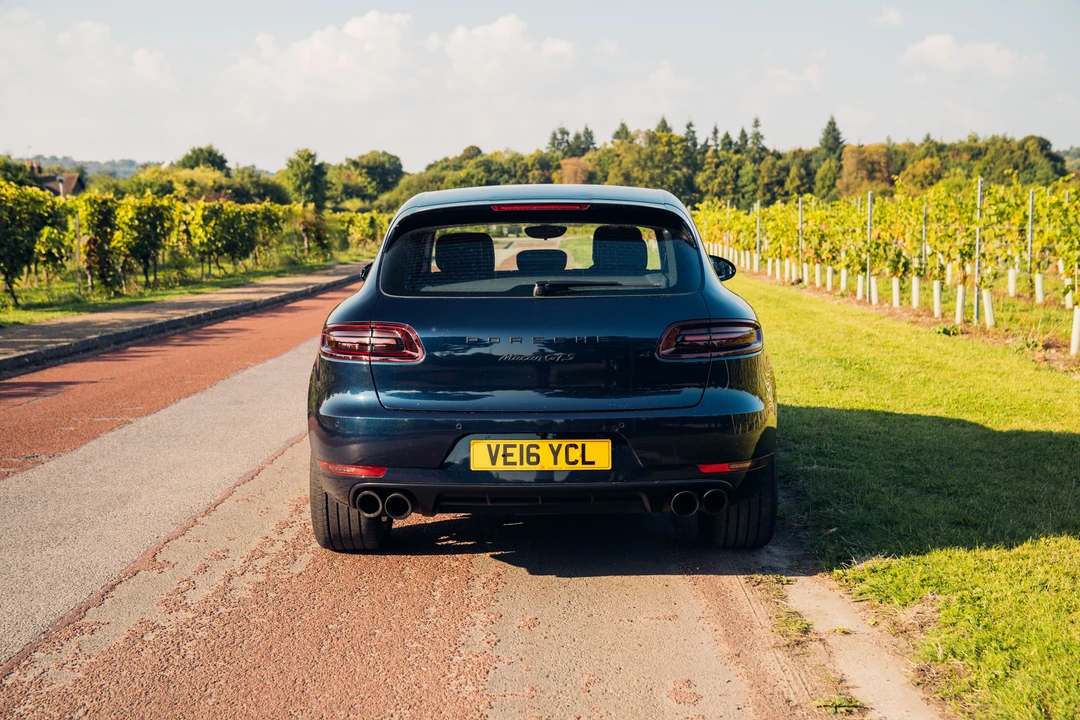 2016 Porsche Macan GTS - Image 6 of 31