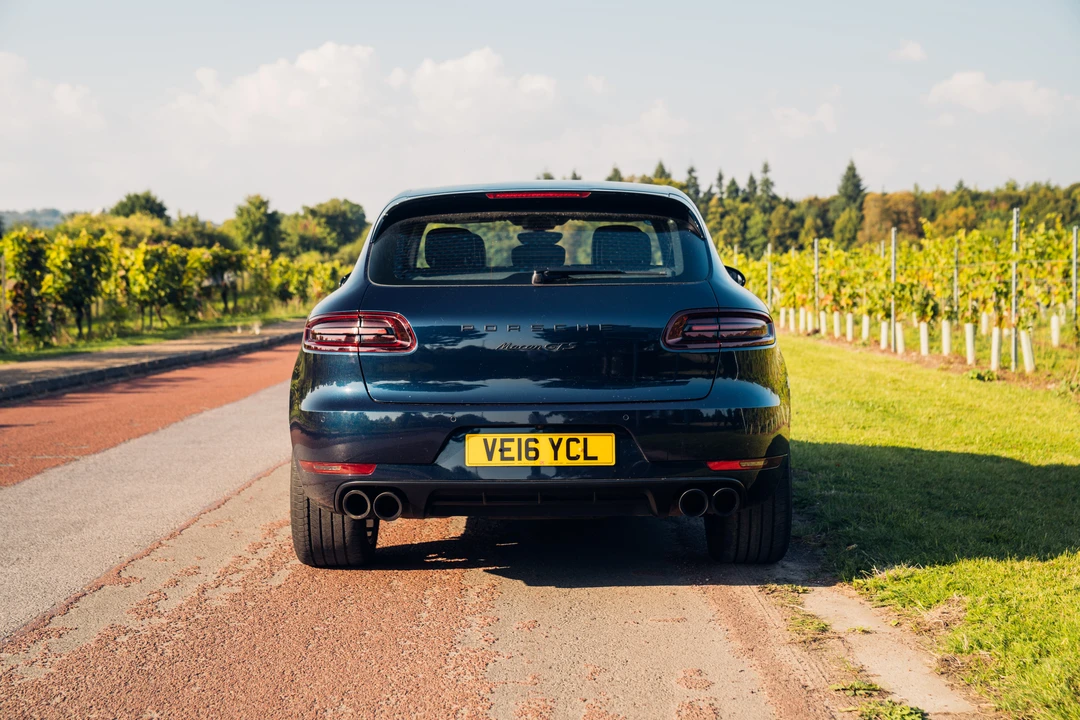 2016 Porsche Macan GTS - Image 13 of 31