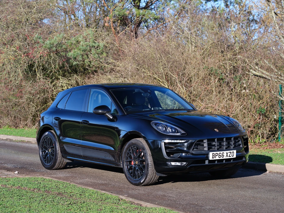 2016 Porsche Macan GTS - Image 17 of 31