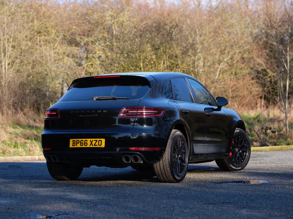 2016 Porsche Macan GTS - Image 12 of 31