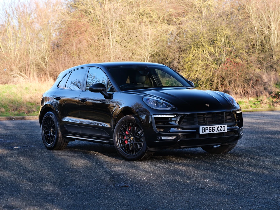 2016 Porsche Macan GTS - Image 11 of 31