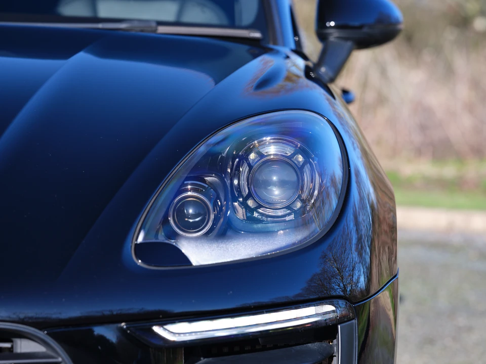 2016 Porsche Macan GTS - Image 28 of 31