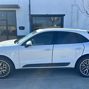 2016 Porsche Macan