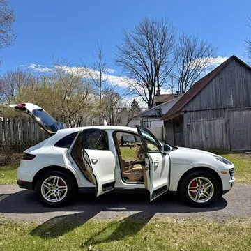 2016 Porsche Macan S