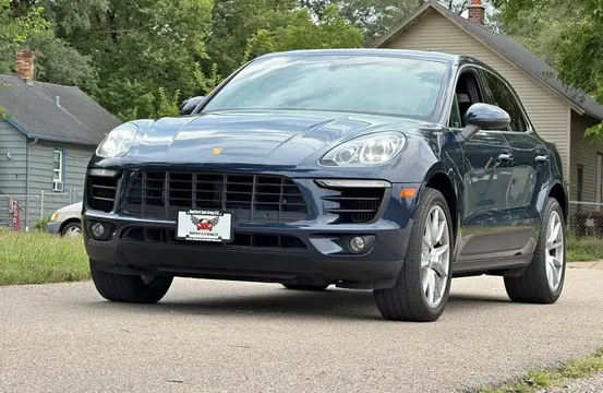 2016 Porsche Macan