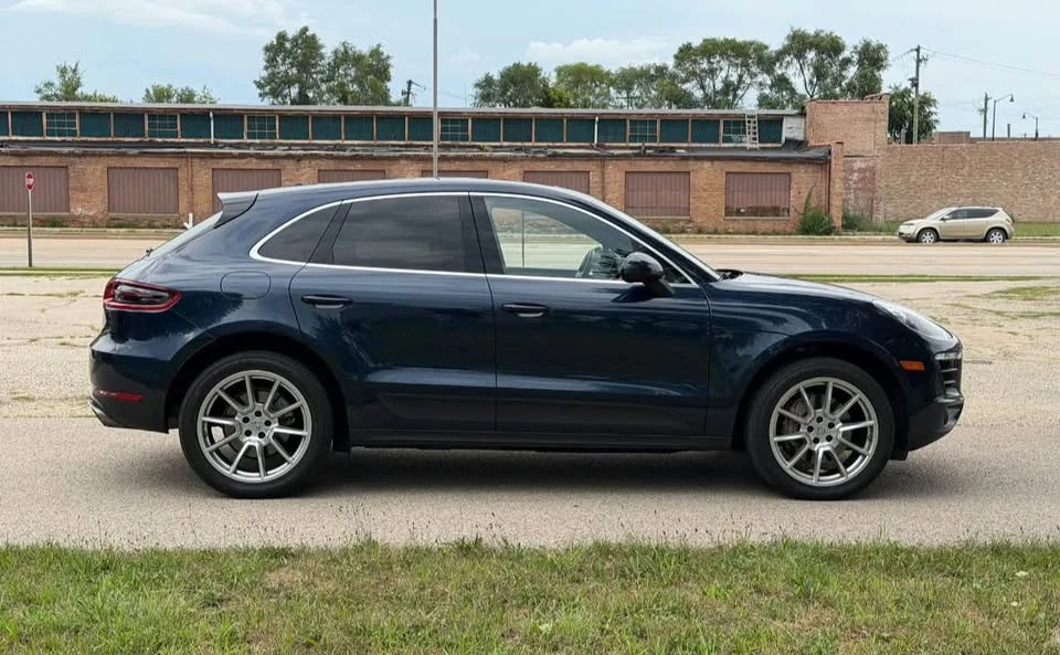 2016 Porsche Macan - Image 4 of 6