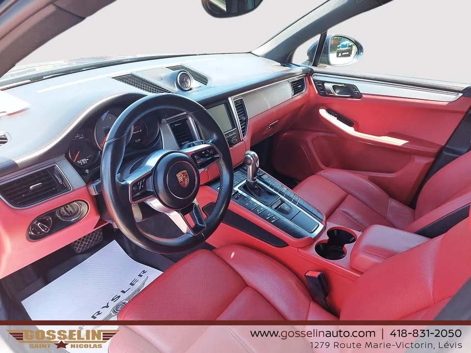2016 Porsche Macan - Image 9 of 10