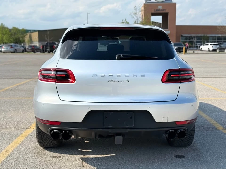 2016 Porsche Macan - Image 8 of 17