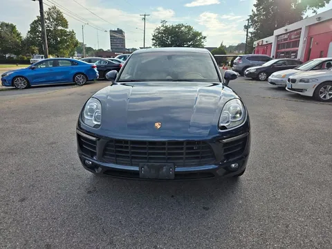 2016 Porsche Macan