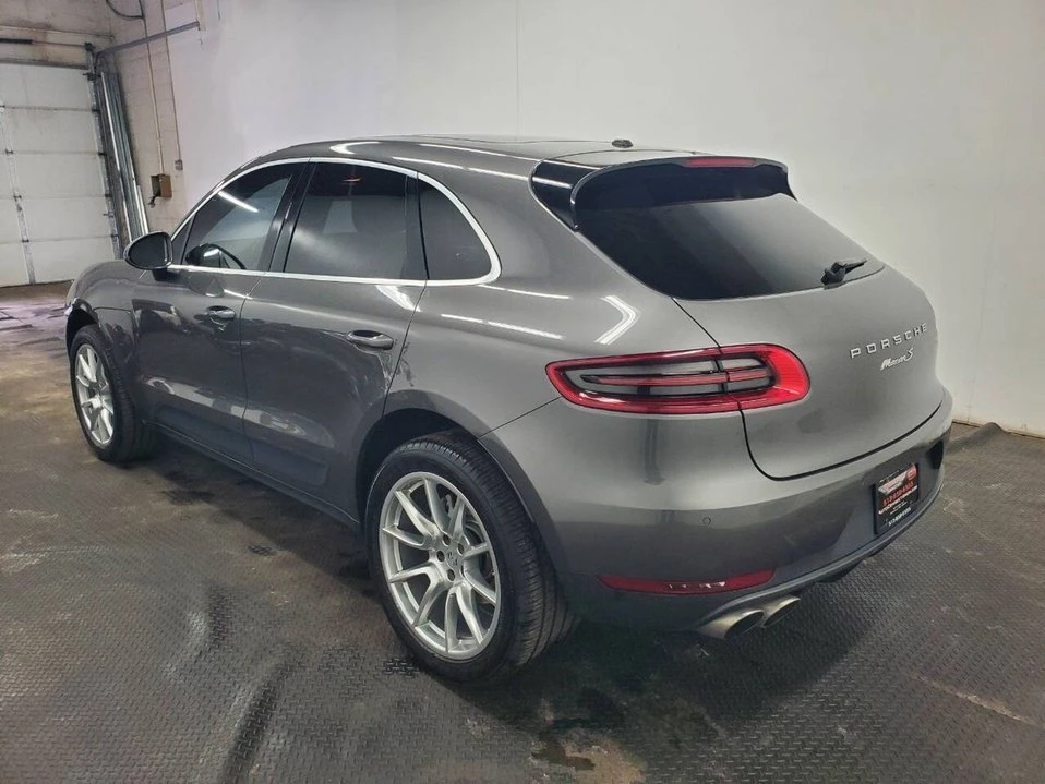 2016 Porsche Macan - Image 5 of 20