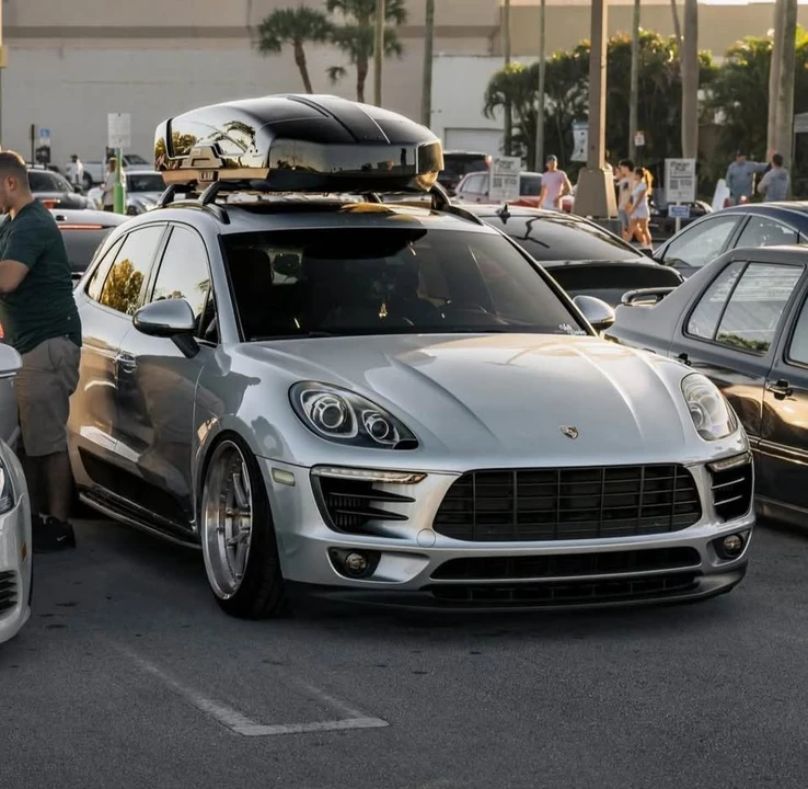 2016 Porsche Macan - Image 4 of 4