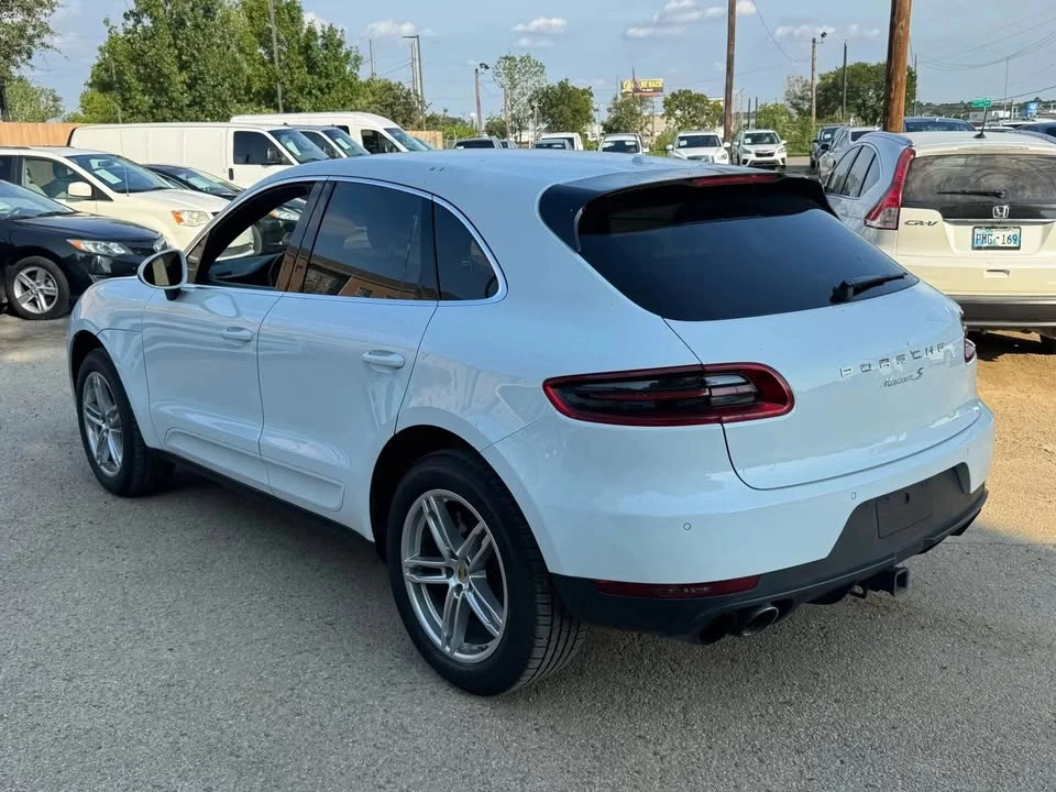 2016 Porsche Macan - Image 7 of 14