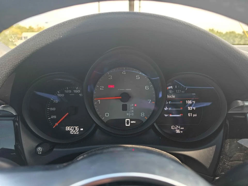 2016 Porsche Macan - Image 11 of 16