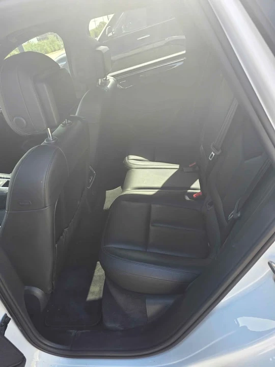 2016 Porsche Macan - Image 16 of 16