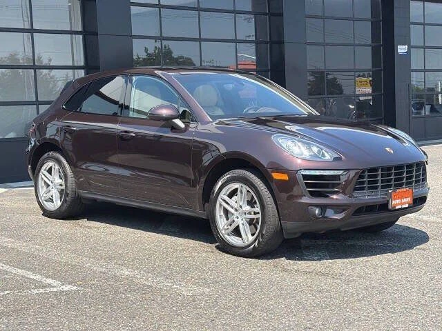 2016 Porsche Macan - Image 8 of 20
