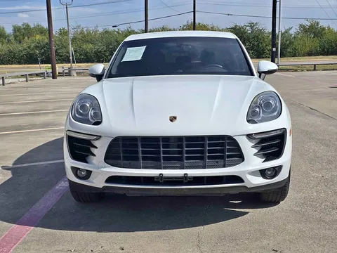 2016 Porsche Macan