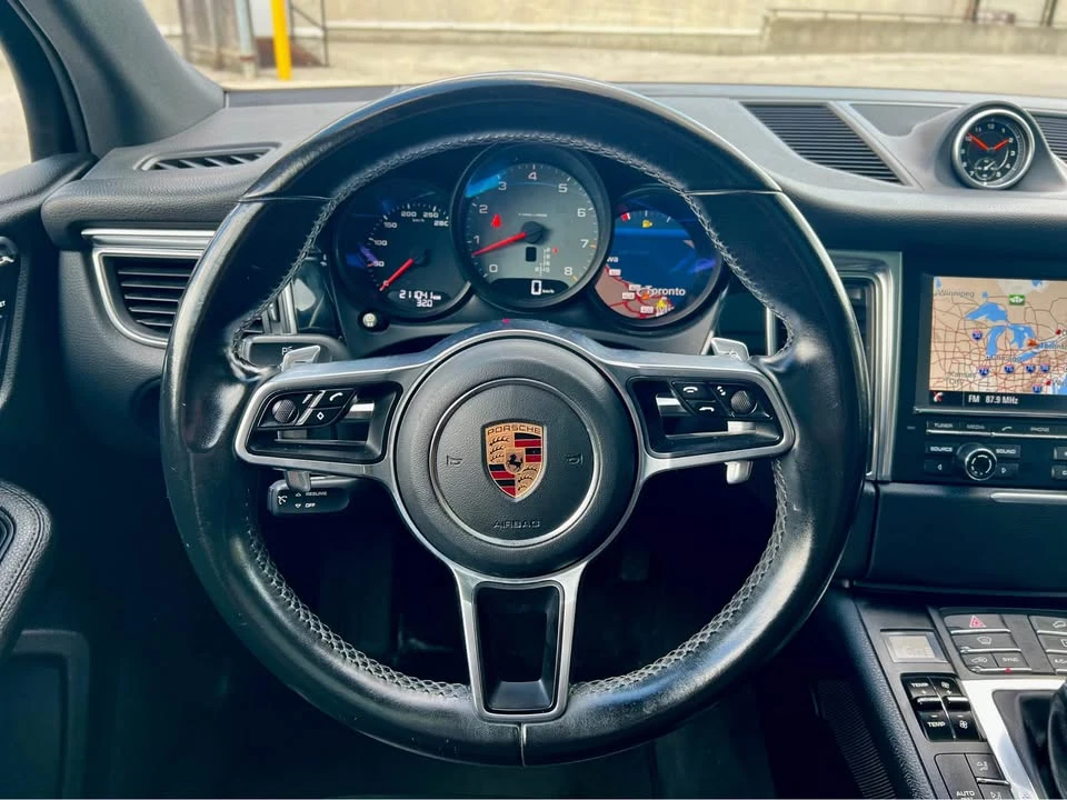 2016 Porsche Macan - Image 12 of 12