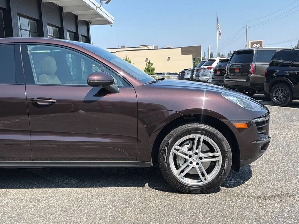 2016 Porsche Macan - Image 13 of 20