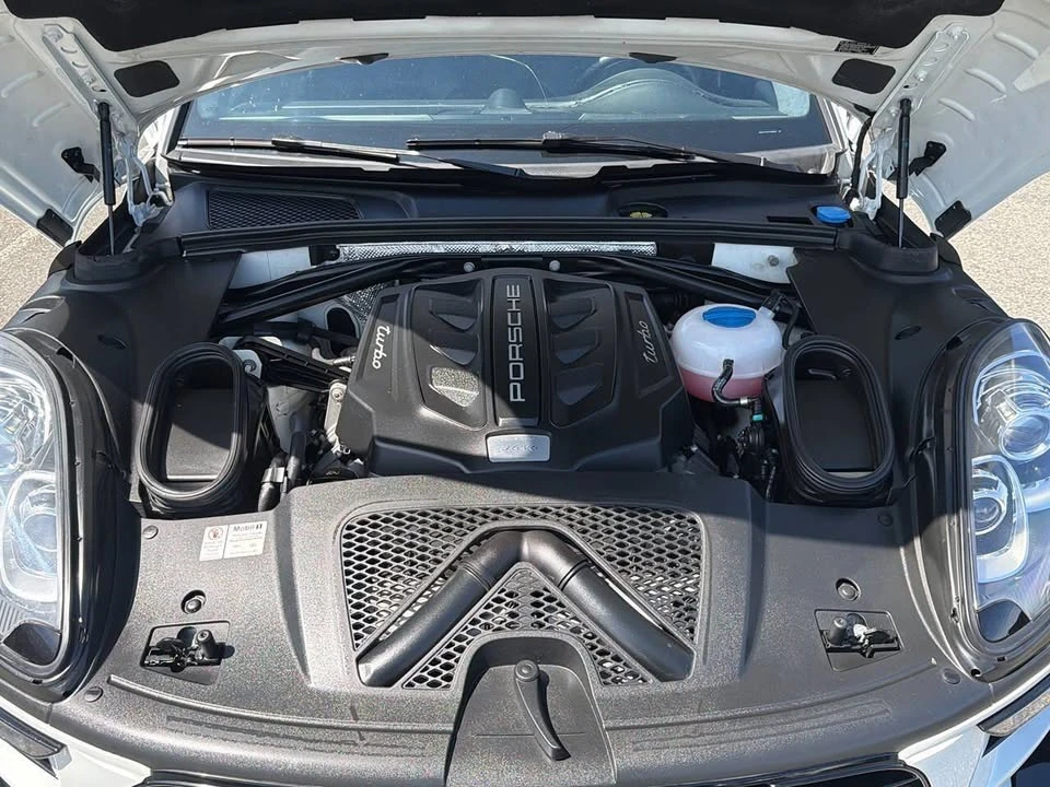2016 Porsche Macan - Image 3 of 20