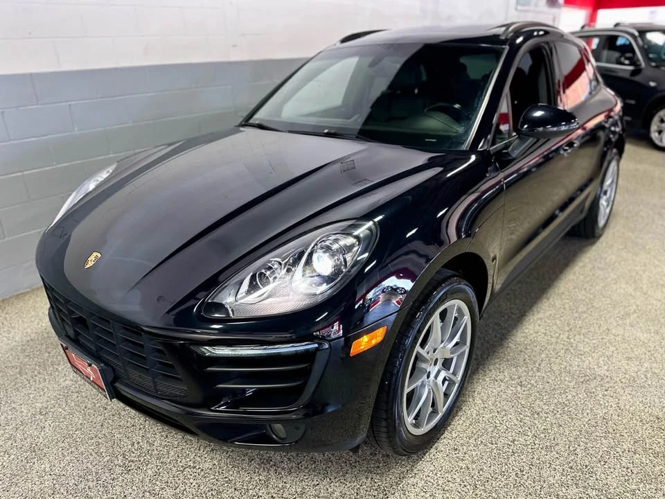 2016 Porsche Macan - Image 2 of 18