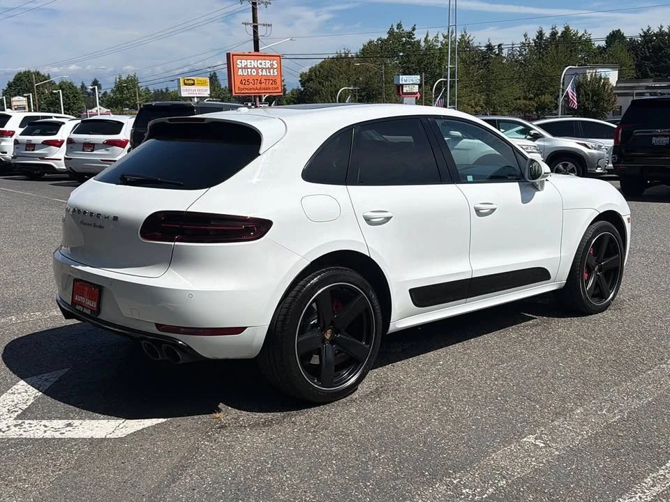 2016 Porsche Macan - Image 10 of 20