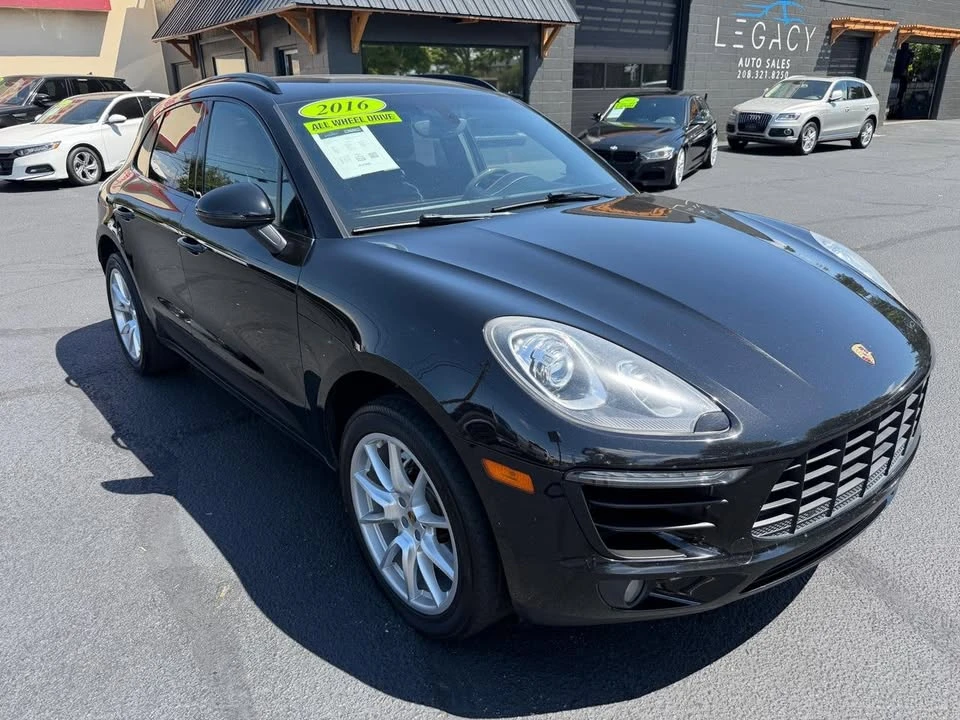 2016 Porsche Macan - Image 2 of 12