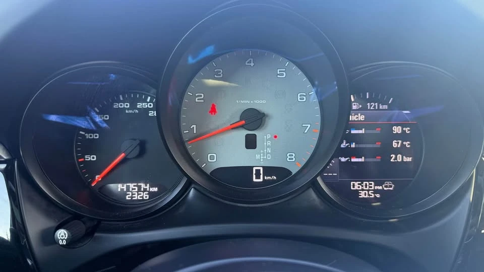 2016 Porsche Macan - Image 14 of 14