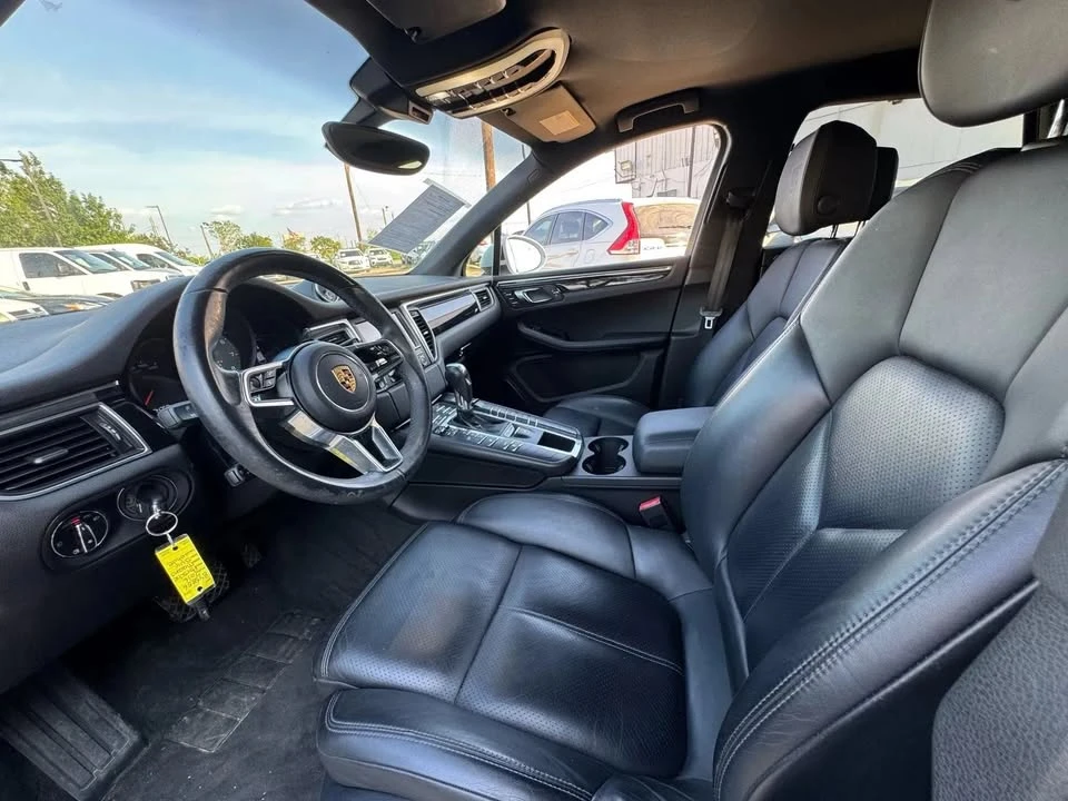 2016 Porsche Macan - Image 10 of 16