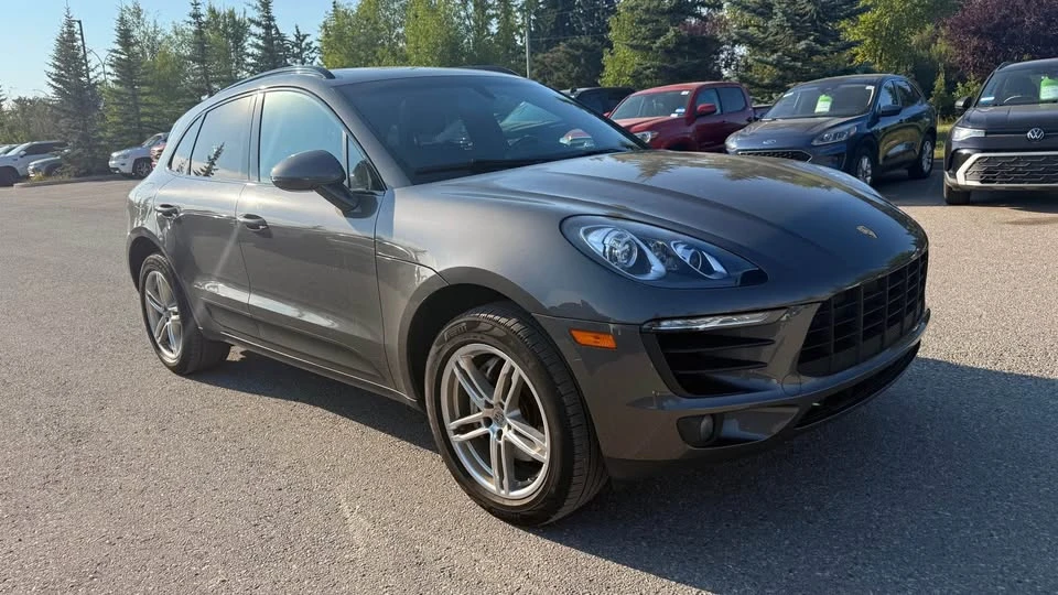2016 Porsche Macan - Image 6 of 14