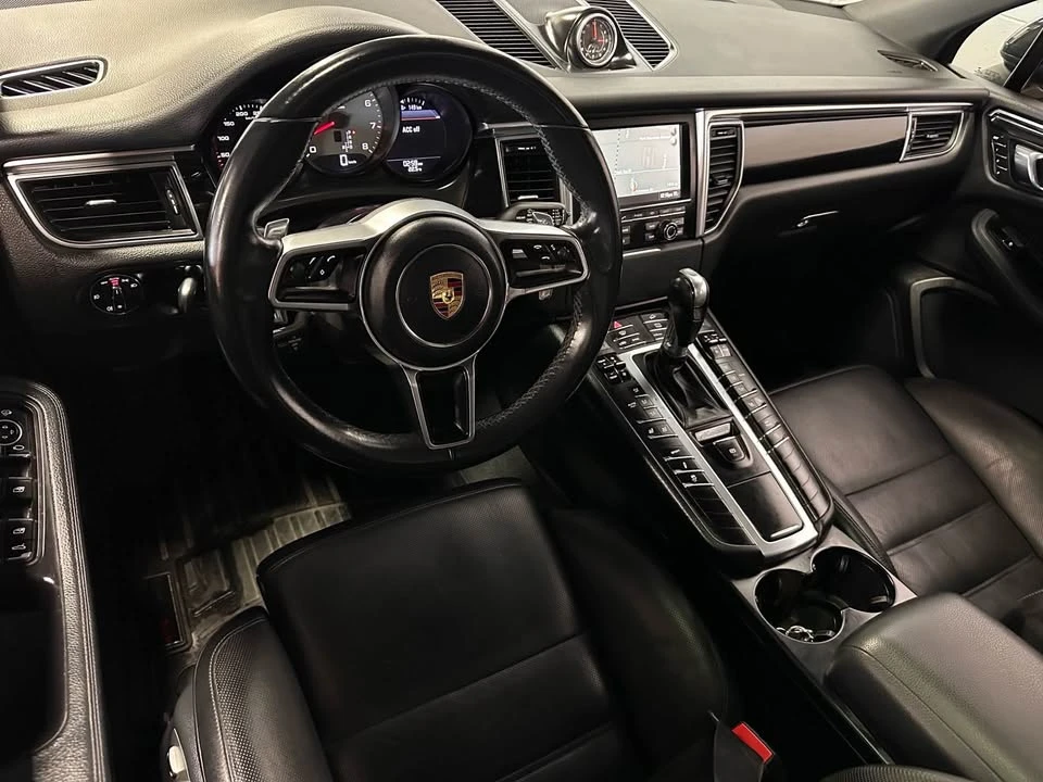 2016 Porsche Macan - Image 5 of 18