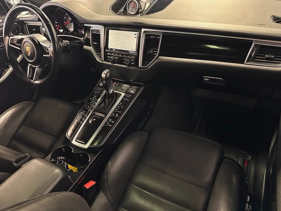 2016 Porsche Macan - Image 6 of 18