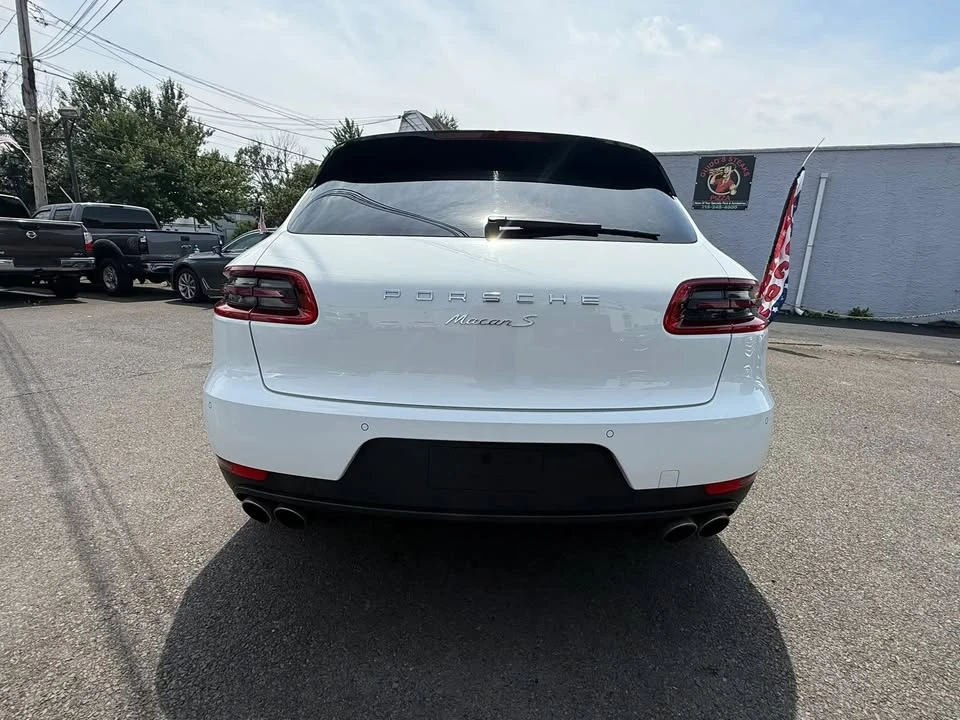 2016 Porsche Macan - Image 6 of 17