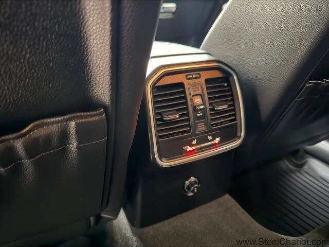 2016 Porsche Macan - Image 17 of 20