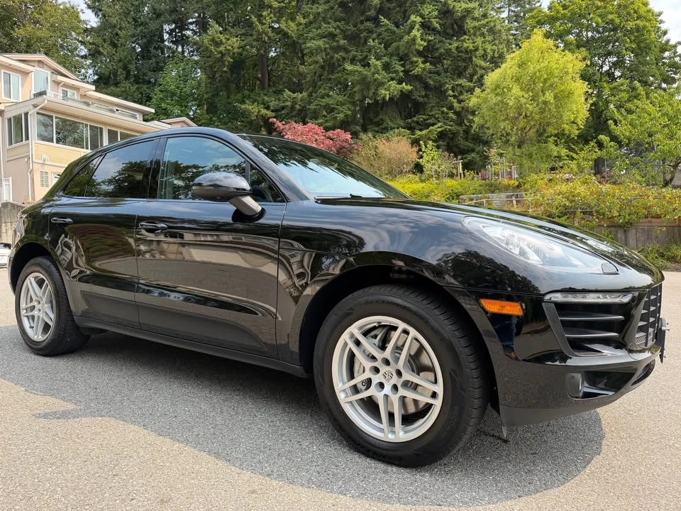2016 Porsche Macan - Image 2 of 20