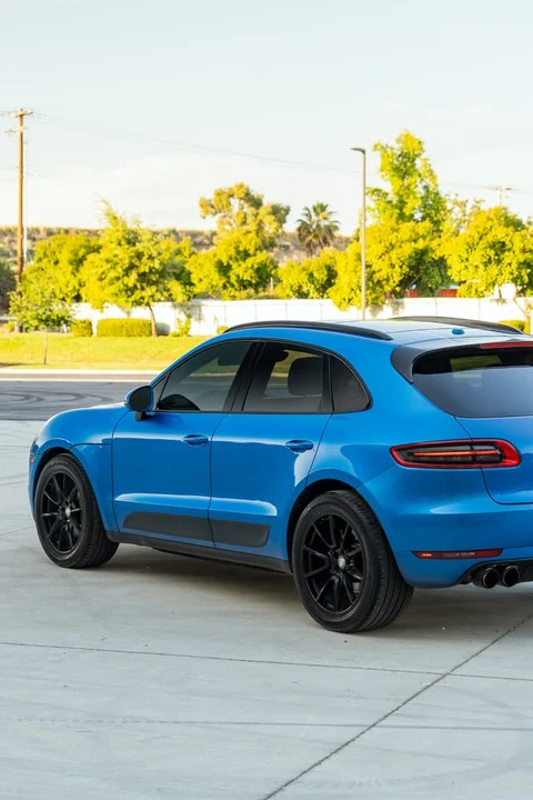 2016 Porsche Macan - Image 12 of 20