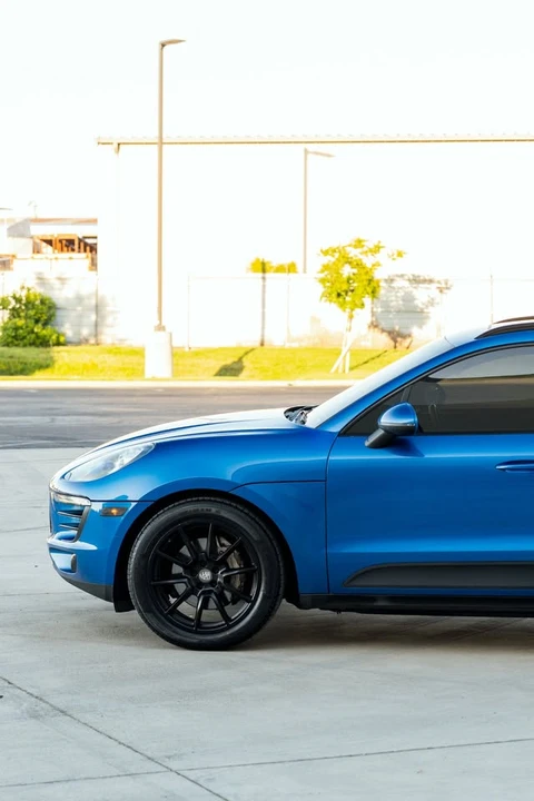 2016 Porsche Macan - Image 9 of 20