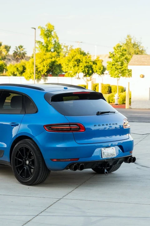 2016 Porsche Macan - Image 11 of 20
