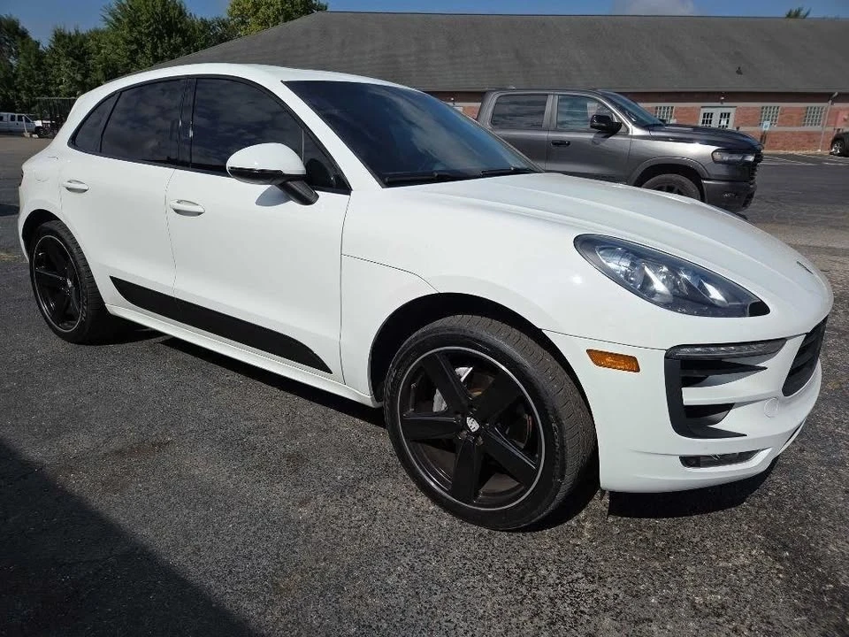 2016 Porsche Macan - Image 4 of 20