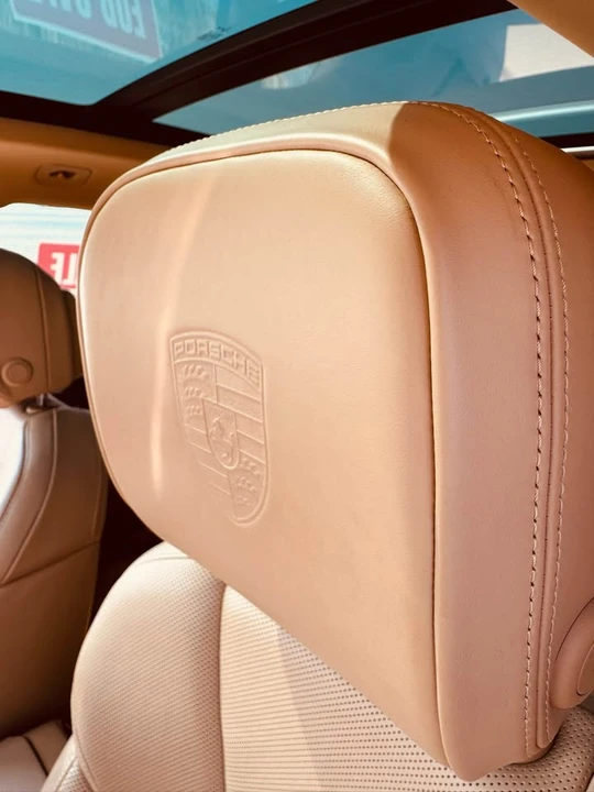 2016 Porsche Macan - Image 7 of 9