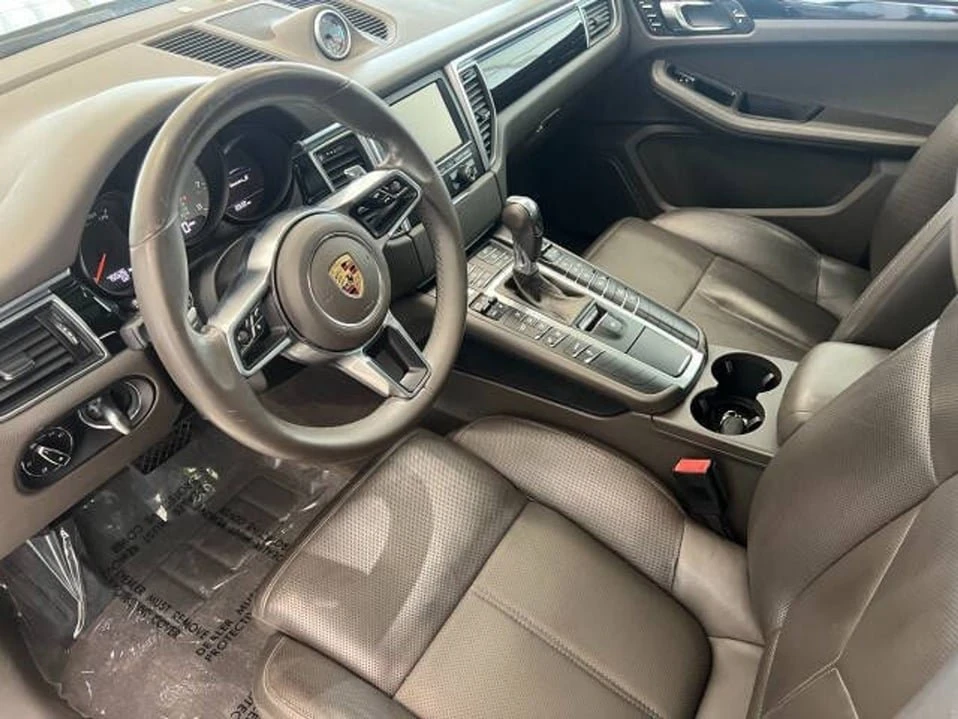 2016 Porsche Macan - Image 11 of 20