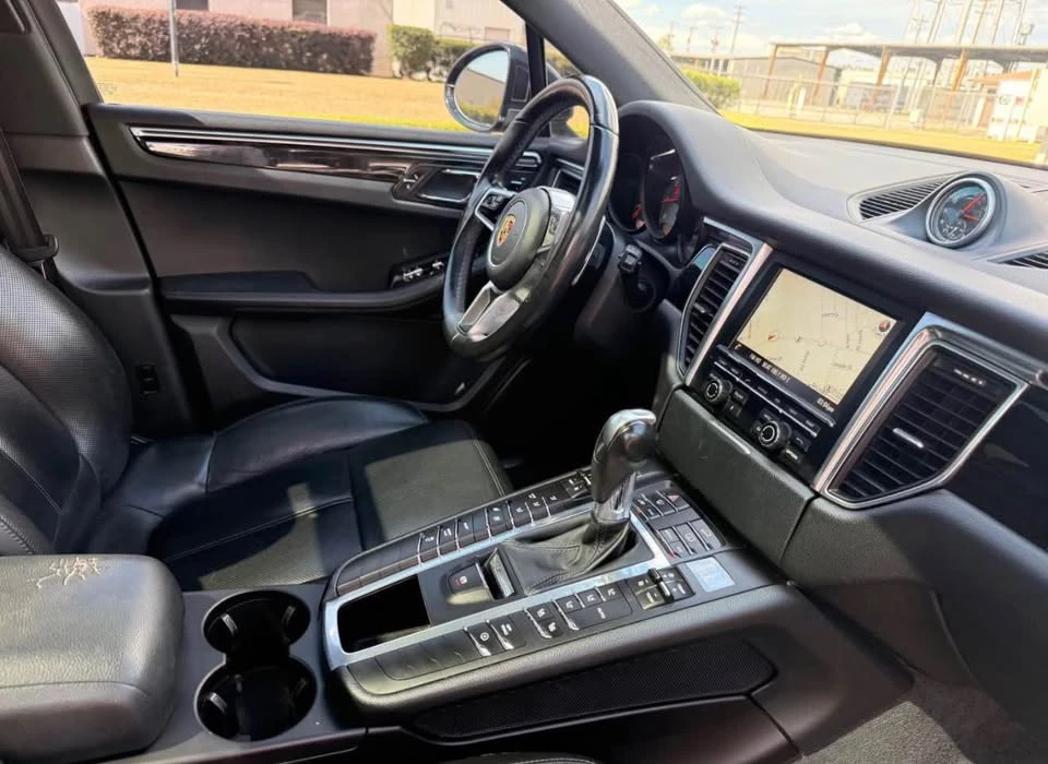 2016 Porsche Macan - Image 5 of 12