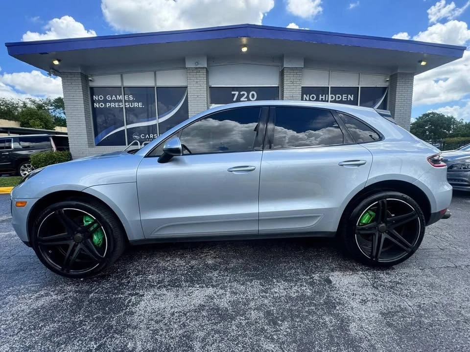 2016 Porsche Macan - Image 9 of 20