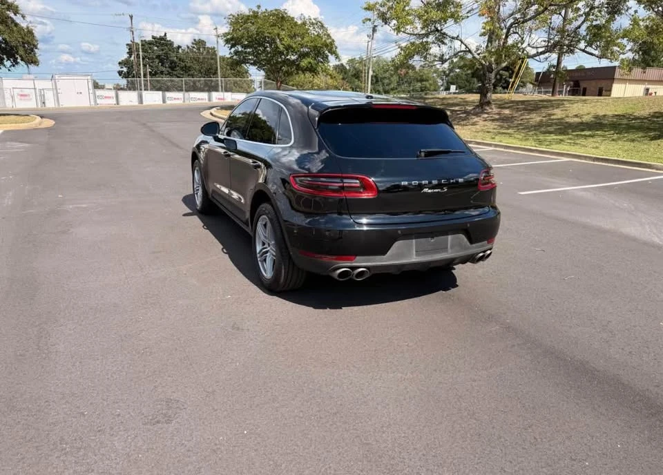 2016 Porsche Macan - Image 12 of 12