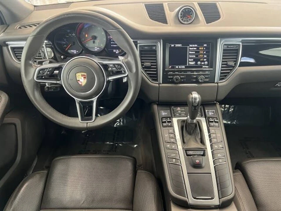2016 Porsche Macan - Image 19 of 20