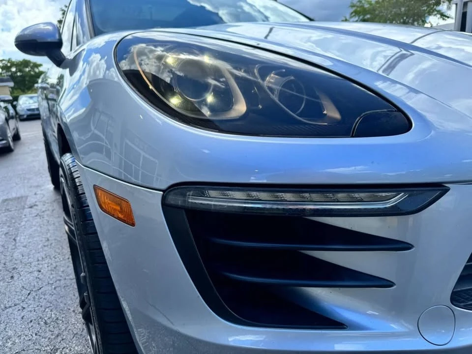 2016 Porsche Macan - Image 12 of 20