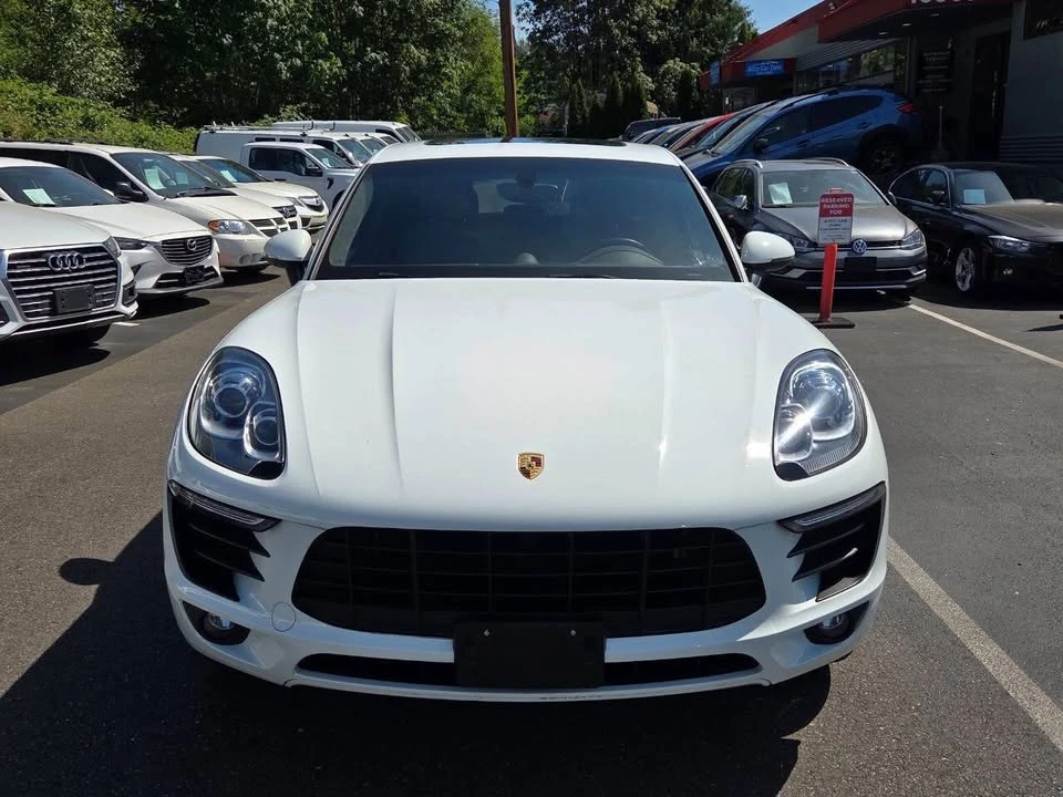 2016 Porsche Macan - Image 2 of 19