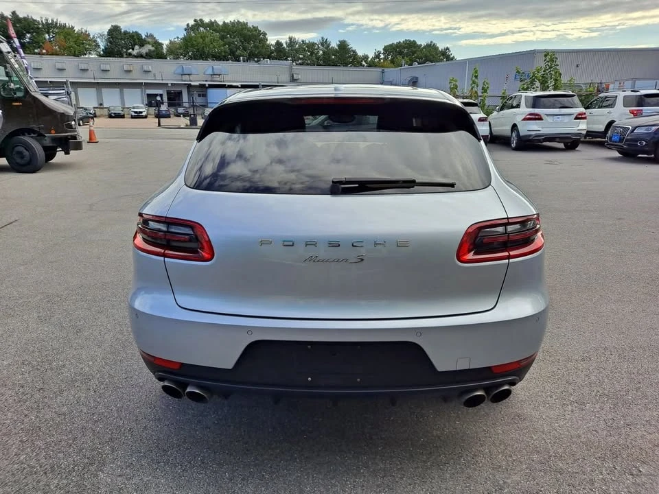 2016 Porsche Macan - Image 6 of 11