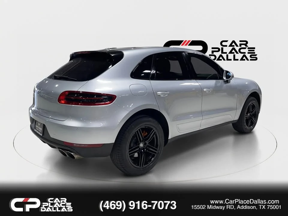 2016 Porsche Macan - Image 9 of 19