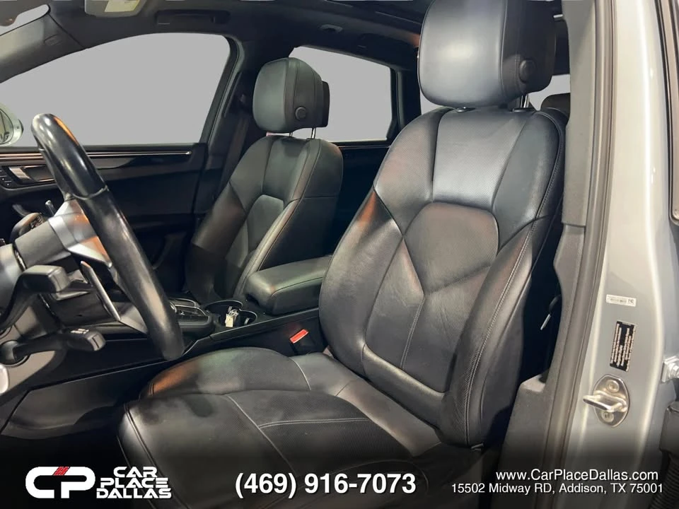 2016 Porsche Macan - Image 16 of 19